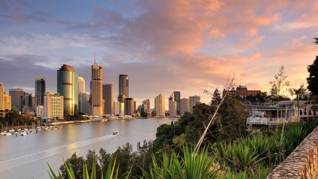 the-best-month-to-visit-the-gold-coast-gold-coast-summers